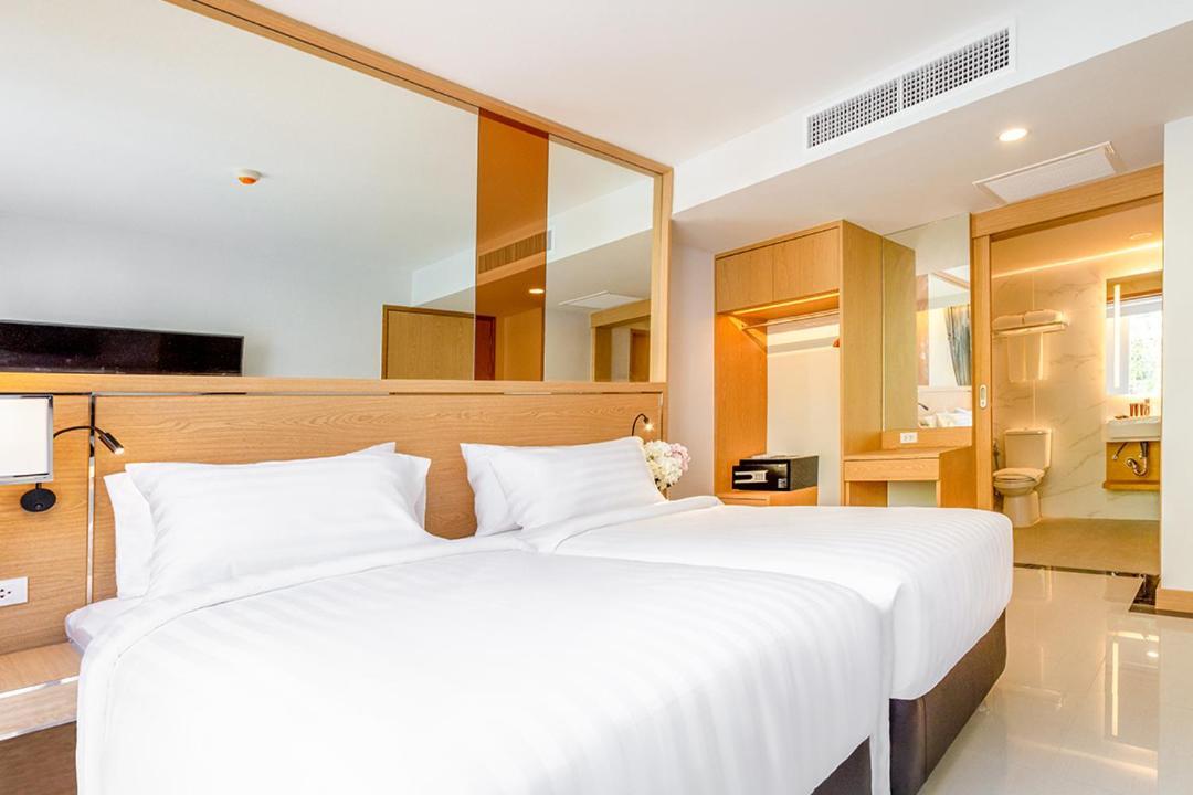 Fx Hotel Nana Bangkok Exteriör bild