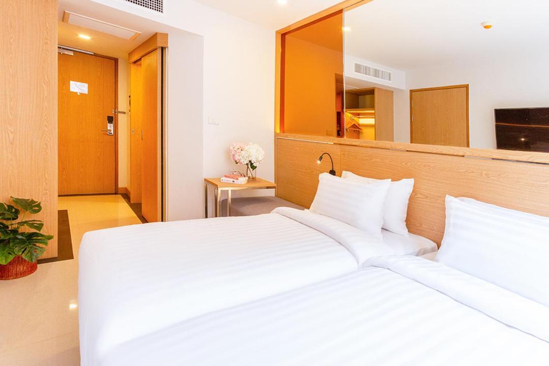 Fx Hotel Nana Bangkok Exteriör bild